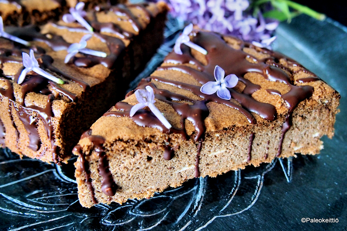 Kahden aineksen Nutella -pähkinäkakku
