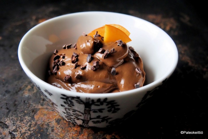 Persimon-raakasuklaamousse | paleokeittio.fi