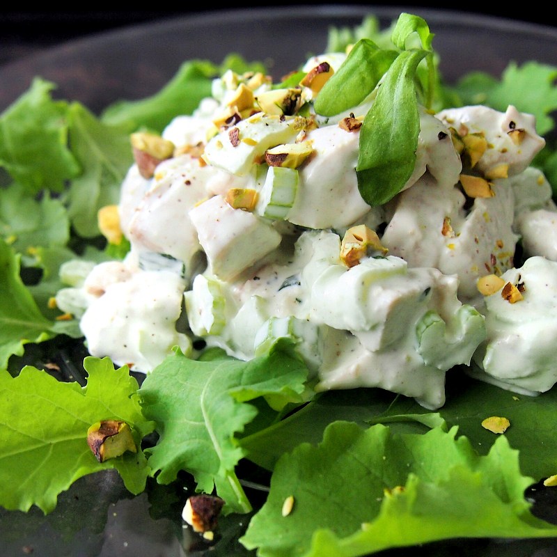 Rapsakka kana-raparperisalaatti