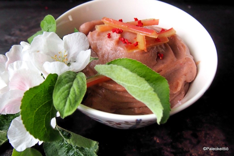 Gluteeniton raparperivispipuuro | paleokeittio.fi