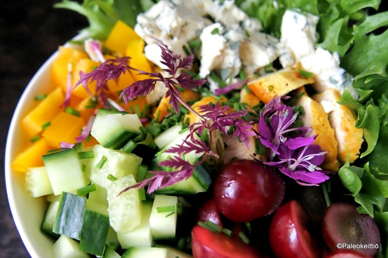 Kanasalaattia kahdella tapaa | paleokeittio.fi