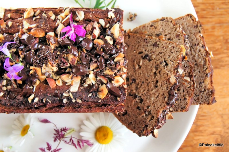 Kaakaoon vivahtava banaanikakku (G, M, S) | paleokeittio.fi