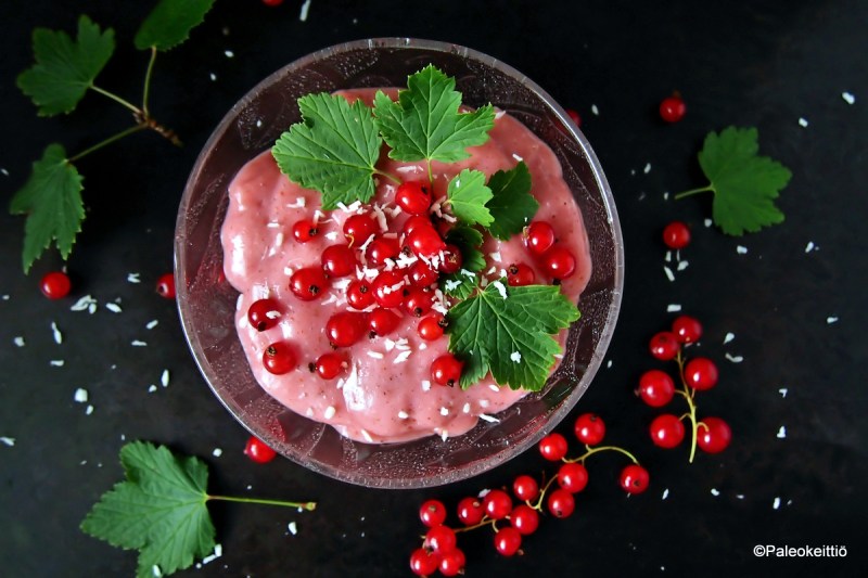 Vispipuuroa punaherukoista ja kvinoasta | paleokeittio.fi