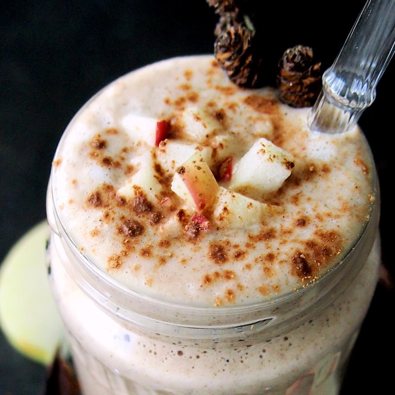 Pehmeä omenapiirakkapirtelö: Syksyinen&nbsp;smoothie