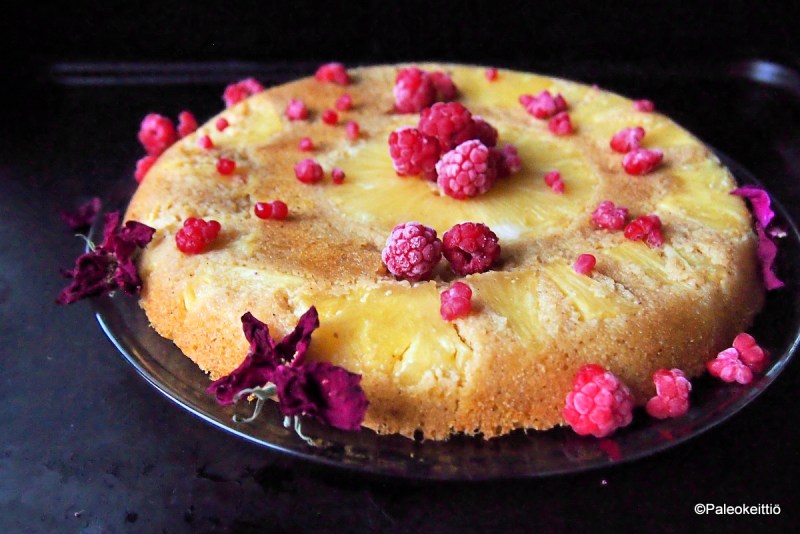 Aurinkoinen ananaskakku | TehoPaleo -reseptit 2/15