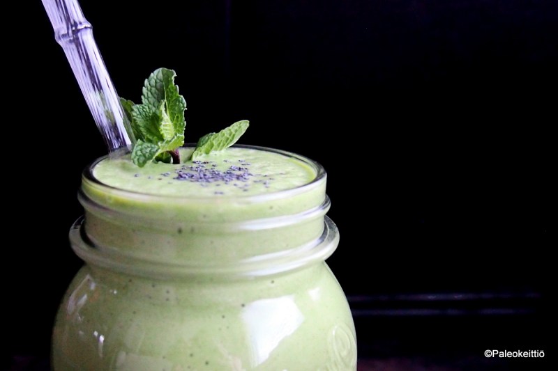 Päärynä-pinaattipirtelö | paleokeittio.fi