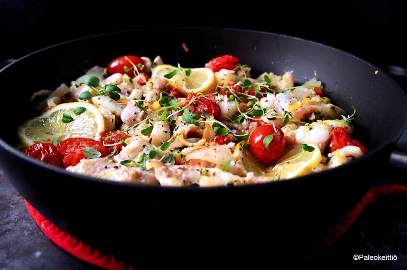 Sitruunainen kala-kasvispannu | paleokeittio.fi