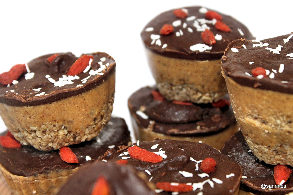 Reseptivieras: Suklaiset pähkinävoikipposet (+ manteli-saksanpähkinä-kookosvoi)