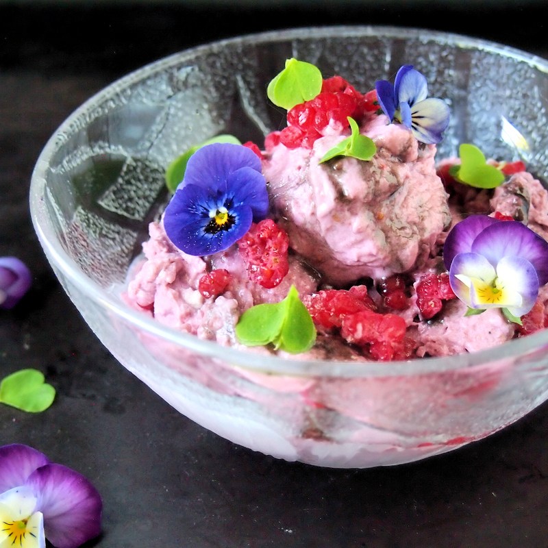 Kolmen aineksen kotijäätelö – heti&nbsp;valmis!