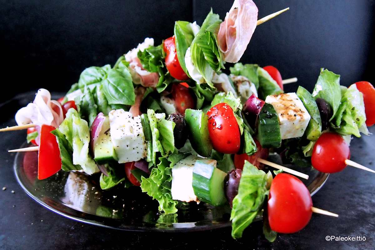 Kesän välimerelliset varrassalaatit