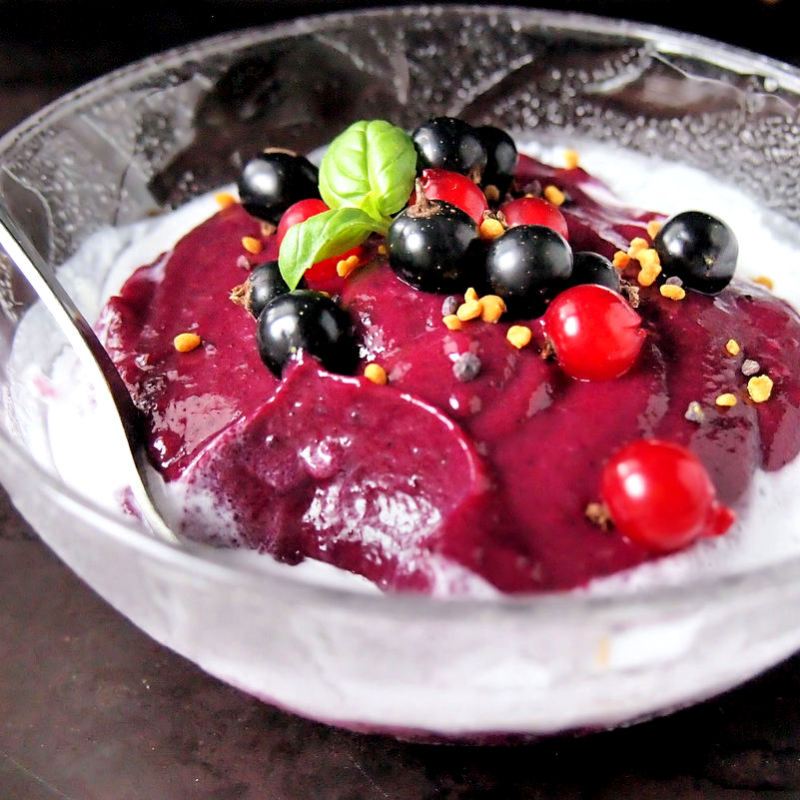 Gluteeniton marjapuuro mustaherukoista