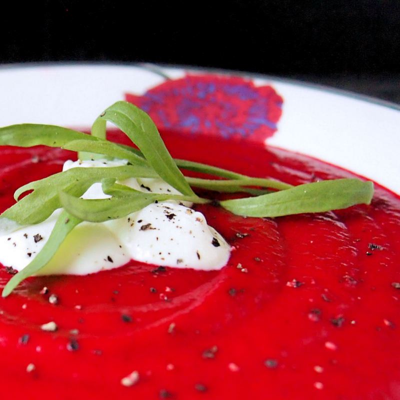 Paahteinen punajuuri-fenkolikeitto