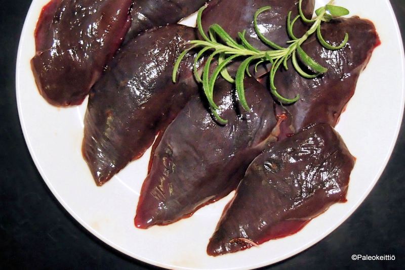 Riistainen joulupöytä | paleokeittio.fi