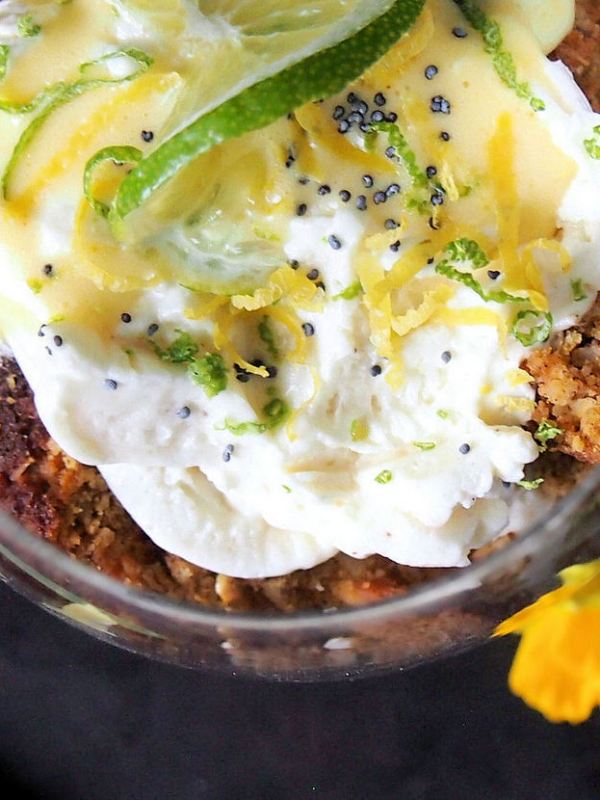 Tuplasti sitruunainen porkkanakakkumalja