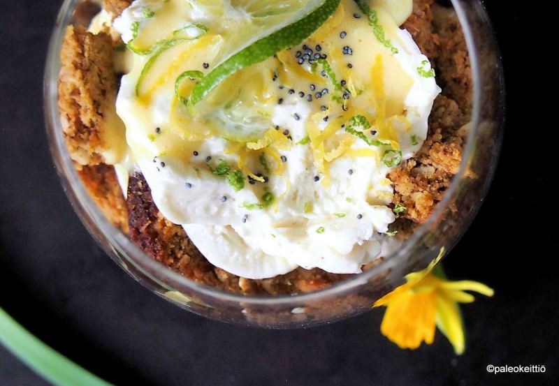 Tuplasti sitruunainen porkkanakakkumalja | paleokeittio.fi