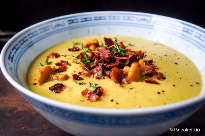Kermainen kantarellikeitto | paleokeittio.fi