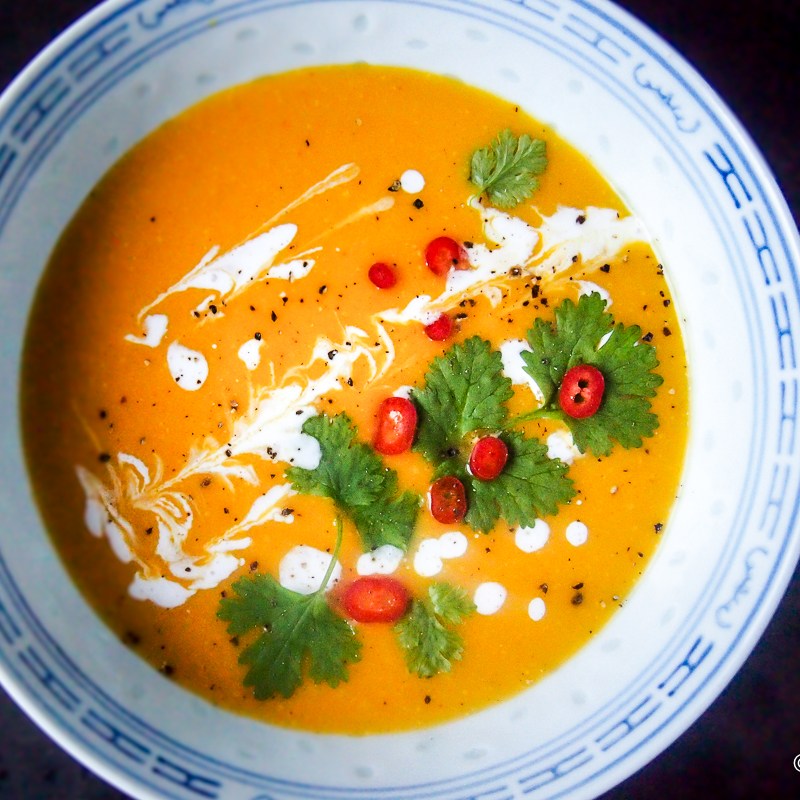 Thaimaalainen kurpitsasosekeitto – Lämmin ja mausteinen arjen&nbsp;ilo